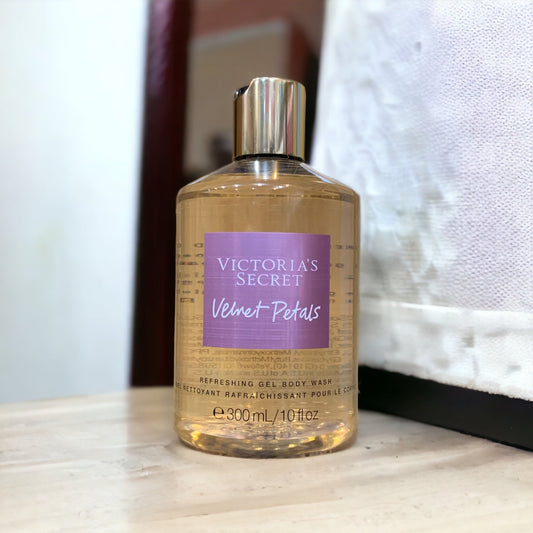 Victoria Secret Velvet Petals Gel Body Wash