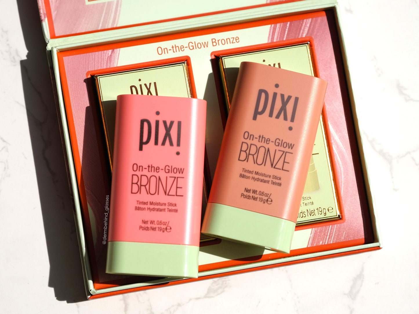 PIXI  ON THE GLOW BRONZE -  ( BEACH GLOW BRONZE BLUSH ) AND SOFT GLOW - 1 BLUSH 1 BRONZER SET