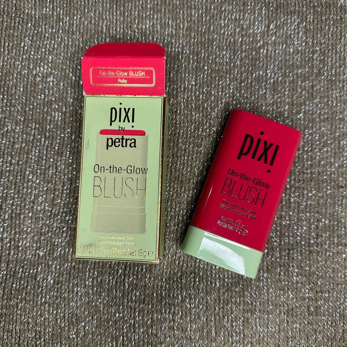 PIXI  ON-THE-GLOW BLUSH